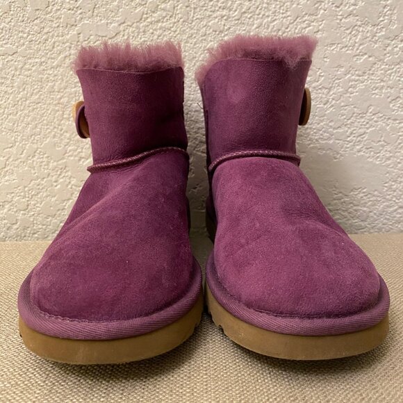 UGG Women Purple Suede Water Resistance Shearling Lined Winter Boots Size 5 - Picture 2 of 9